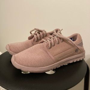 Etnies Women’s Scout Shoes